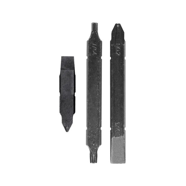 This kit includes three loose double-ended bits, providing a range of options for various tasks.