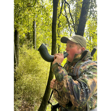 STAG WHISPERER - ROARING HORN (GREEN)